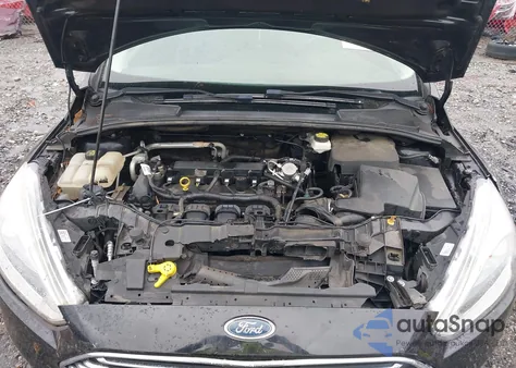 2017 Ford Focus Titanium z USA, uszkodzony, nr VIN 1FADP3N25HL349051